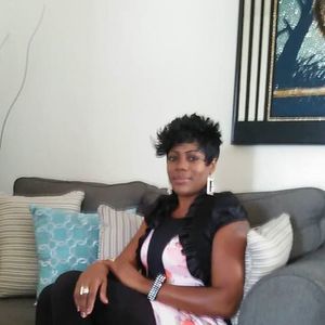 Meet your Posher, Sandie